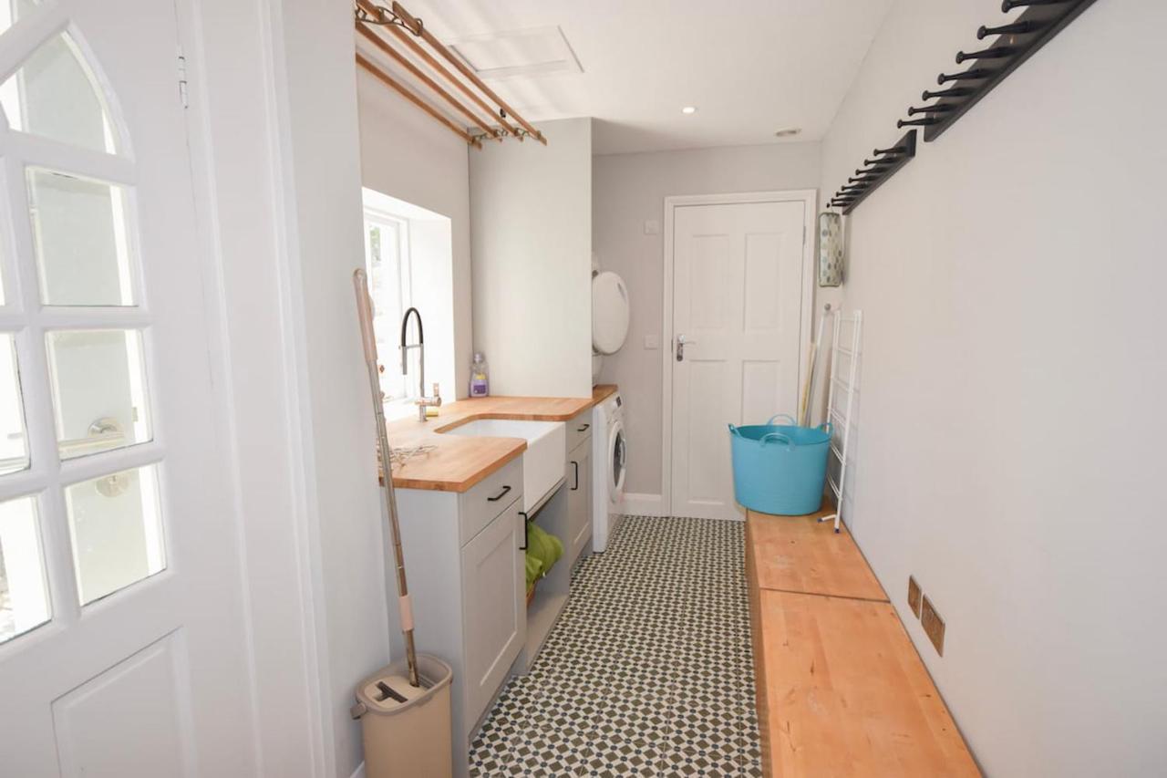 רייד Arden Villa, Sleeps 8, Moments From The Golden Sandy Beach Of Ryde מראה חיצוני תמונה
